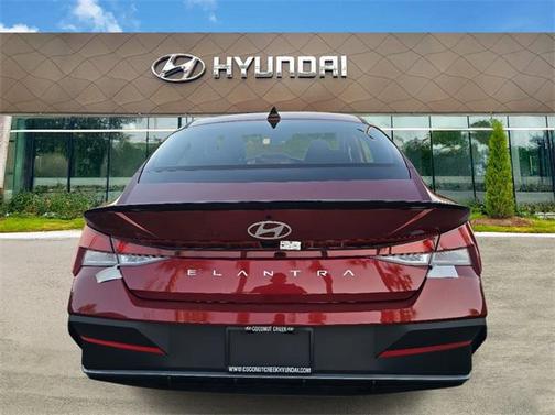 2025 Hyundai ELANTRA Sport