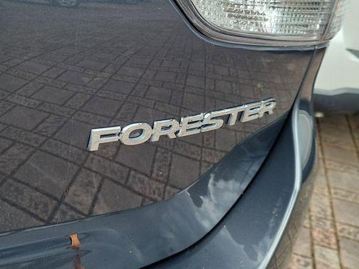 Magnetite Gray Metallic 2024 Subaru Forester Base