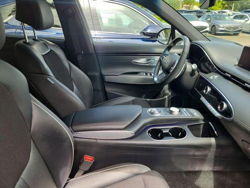 Savile Silver 2023 Genesis GV70 2.5T AWD