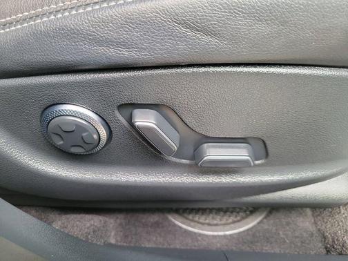 Savile Silver 2023 Genesis GV70 2.5T AWD