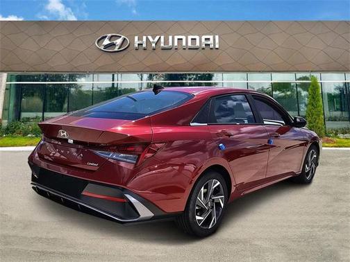 2025 Hyundai ELANTRA Sport