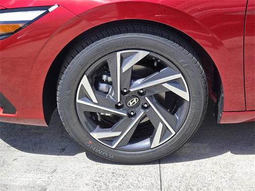 2025 Hyundai ELANTRA Sport