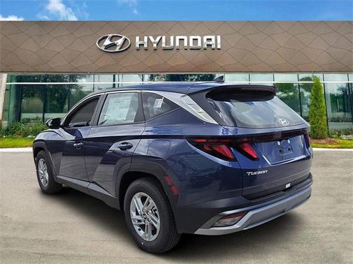 2026 Hyundai TUCSON SE