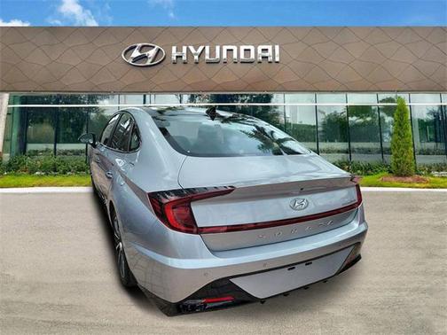2021 Hyundai SONATA Limited