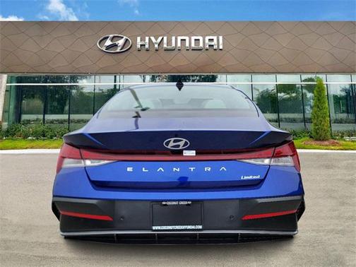 2025 Hyundai ELANTRA Limited