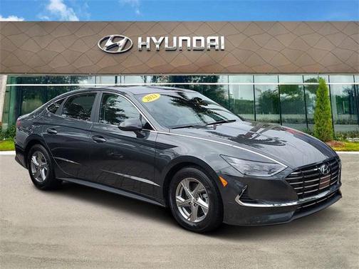 2023 Hyundai SONATA SE