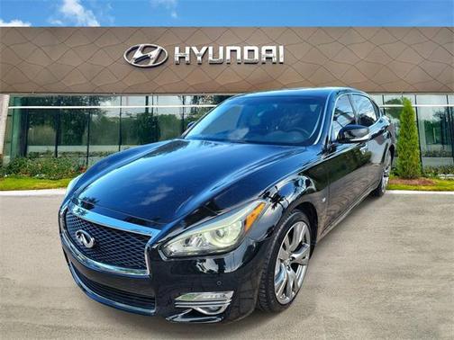 2017 INFINITI Q70L 3.7