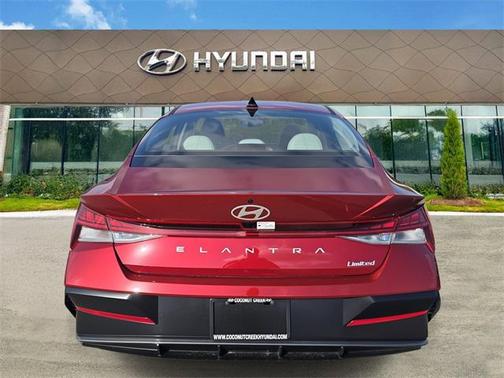 2025 Hyundai ELANTRA Limited