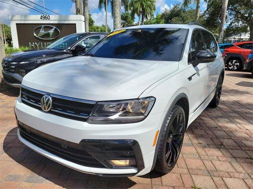 2020 Volkswagen Tiguan 2.0T SE R-Line Black