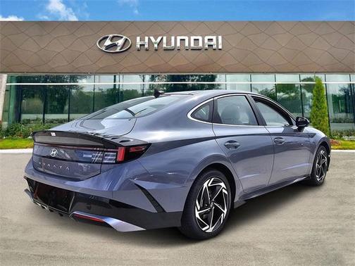 2026 Hyundai SONATA SEL