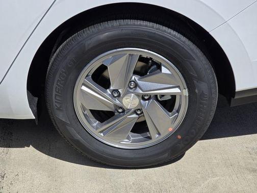Serenity White 2026 Hyundai ELANTRA SE