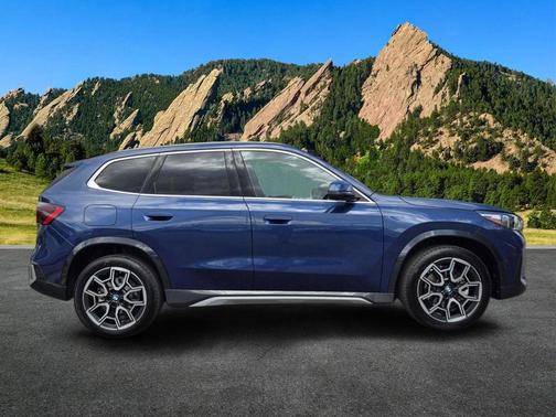 Phytonic Blue Metallic 2025 BMW X1 xDrive28i