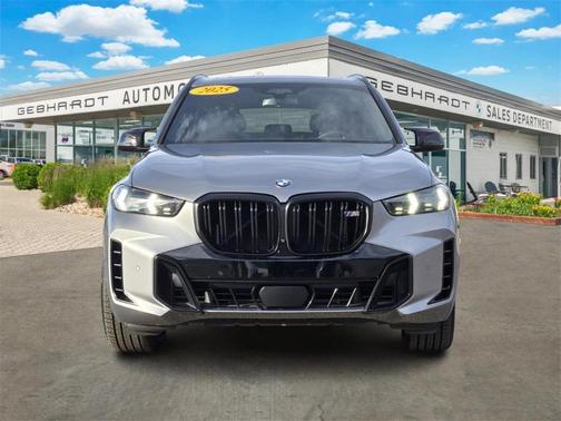 2025 BMW X5 M60i