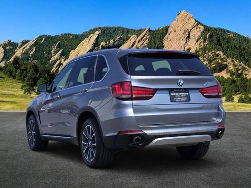 Space Gray Metallic 2017 BMW X5 xDrive35i