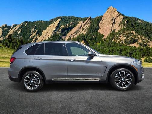 Space Gray Metallic 2017 BMW X5 xDrive35i