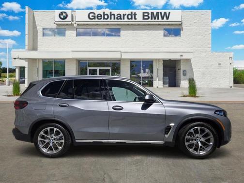 Gray Metallic 2026 BMW X5 xDrive40i
