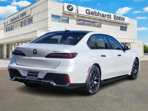 2025 BMW i7 xDrive60