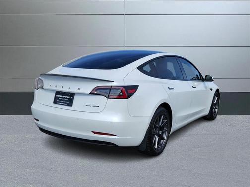 2021 Tesla Model 3 Long Range