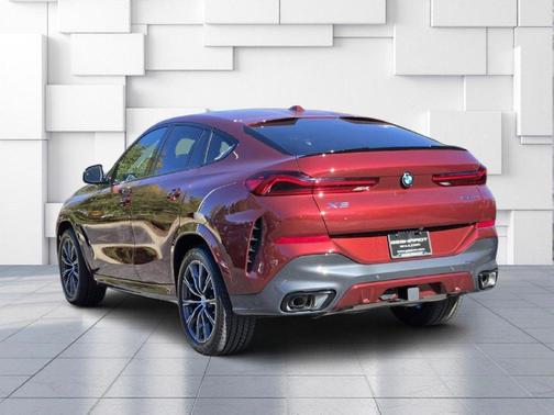Aventurin Red Metallic 2027 BMW X6 xDrive40i