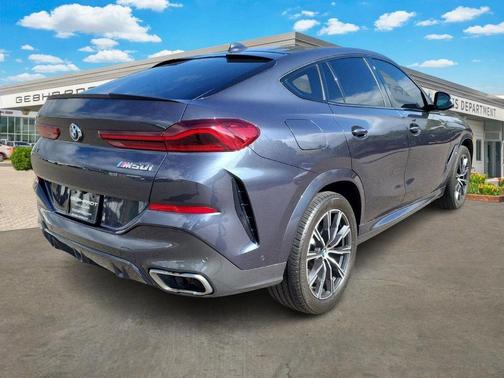 2020 BMW X6 M50i