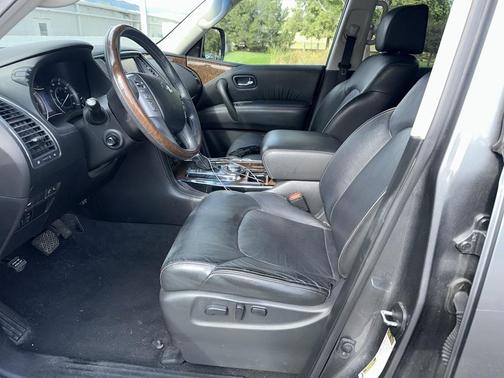 2016 INFINITI QX80 Base