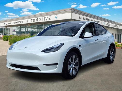 2024 Tesla Model Y Long Range