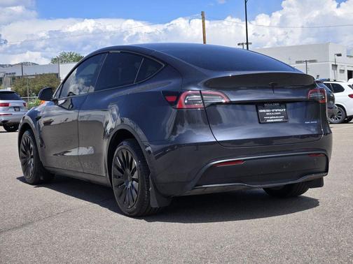 Stealth Gray 2024 Tesla Model Y Long Range