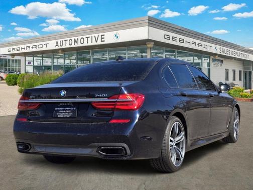 2019 BMW 740 i xDrive