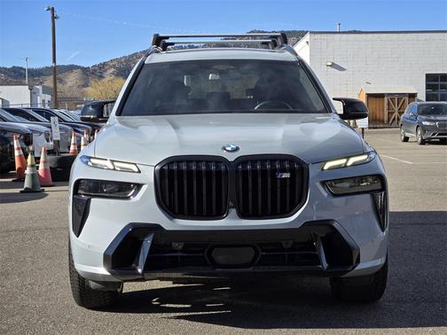 2024 BMW X7 M60i
