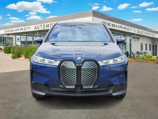 2025 BMW iX xDrive50