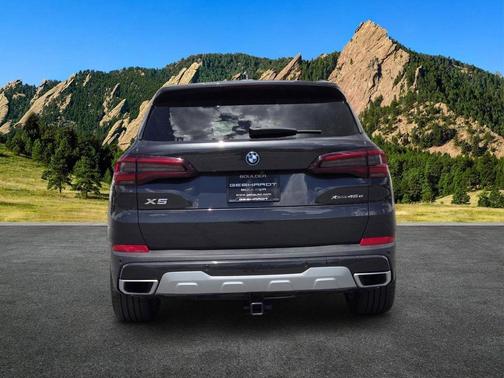 Dark Graphite Metallic 2022 BMW X5 PHEV xDrive45e