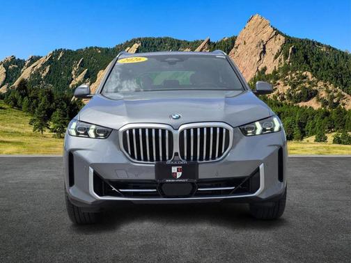 Gray Metallic 2026 BMW X5 xDrive40i