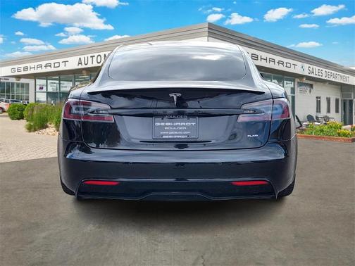 2022 Tesla Model S Plaid