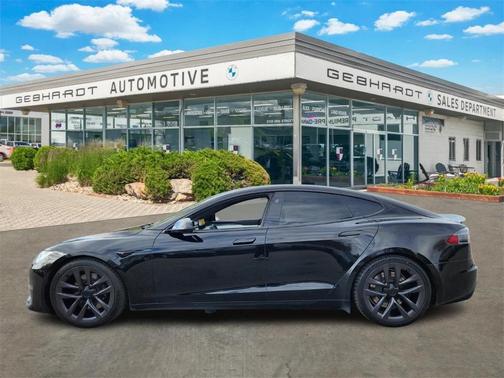 2022 Tesla Model S Plaid