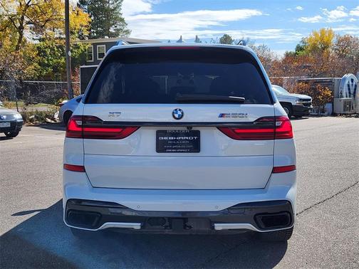 2021 BMW X7 M50i