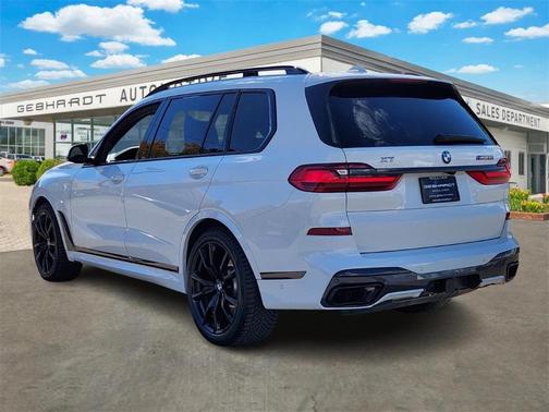 2021 BMW X7 M50i