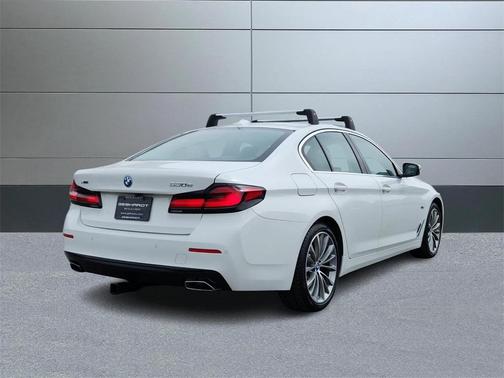 2022 BMW 530e 530e xDrive