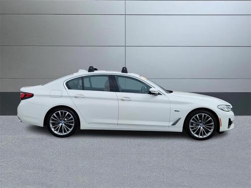 2022 BMW 530e 530e xDrive