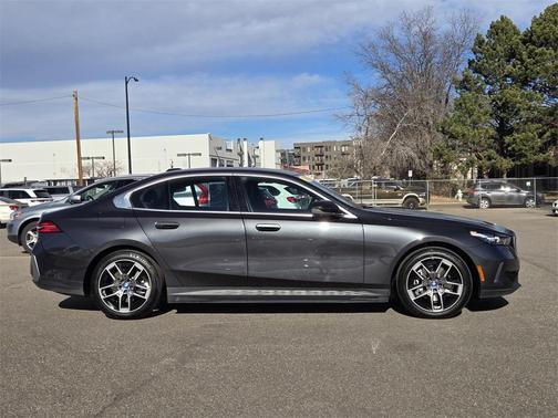 2024 BMW i5 eDrive40