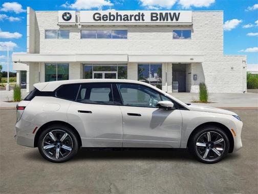 2026 BMW iX xDrive45