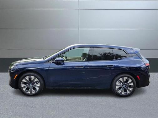 2026 BMW iX xDrive45