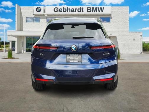 2026 BMW iX xDrive45