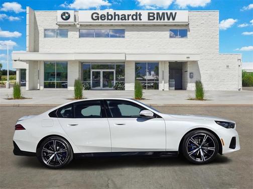 2026 BMW 550e xDrive
