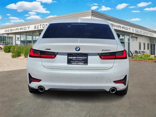 2019 BMW 330 i xDrive