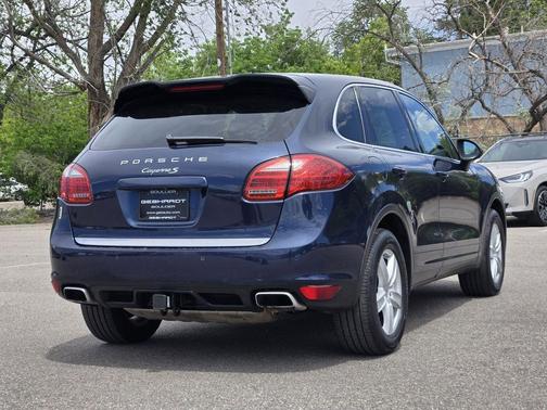 Dark Blue Metallic 2012 Porsche Cayenne S