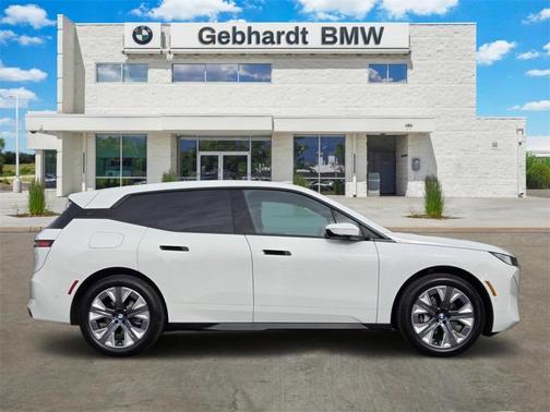 2026 BMW iX xDrive45