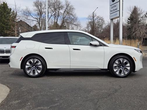 2026 BMW iX xDrive45