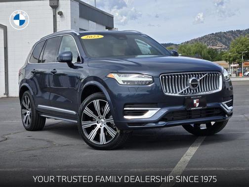 Denim Blue Metallic 2025 Volvo XC90 Plug-In Hybrid T8 Ultra 7-Seater