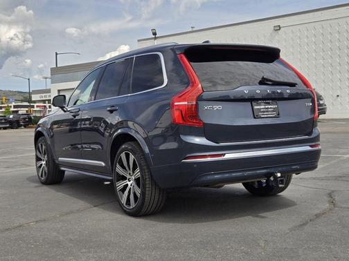 Denim Blue Metallic 2025 Volvo XC90 Plug-In Hybrid T8 Ultra 7-Seater