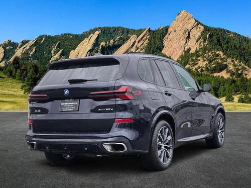 Carbon Black Metallic 2026 BMW X5 PHEV xDrive50e